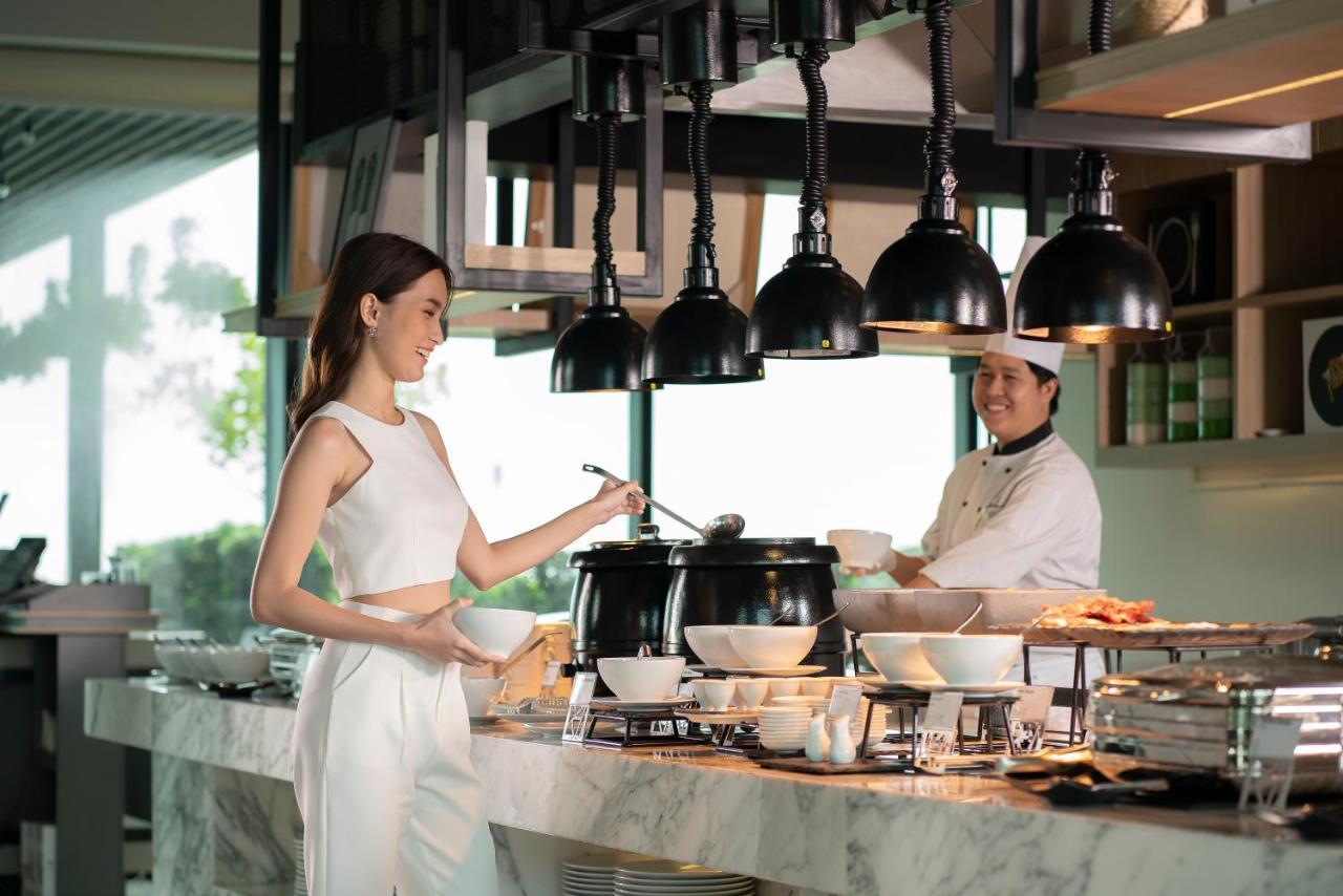 Holiday Inn & Suites Siracha Laemchabang By Ihg Si Racha Exterior photo