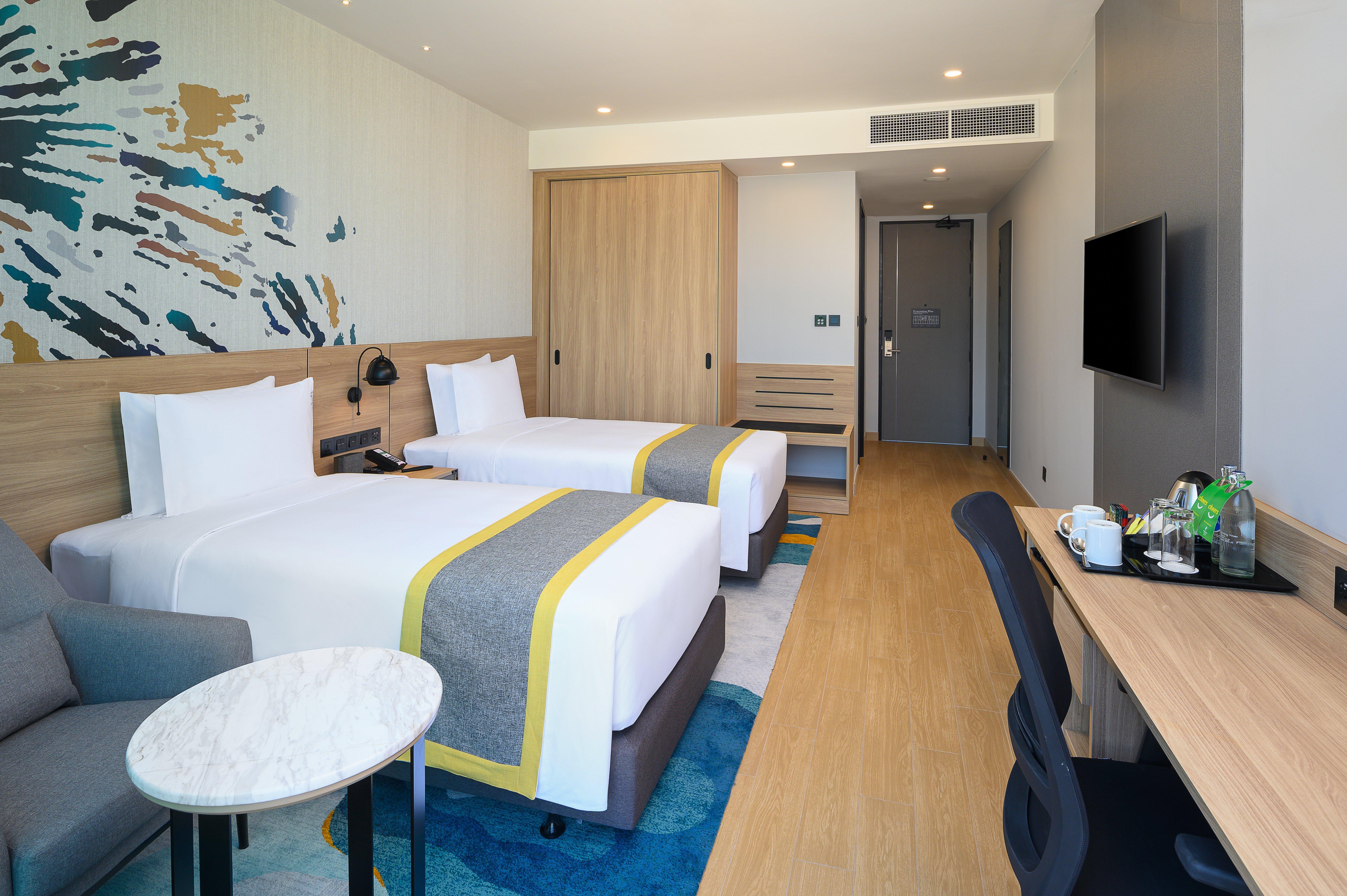 Holiday Inn & Suites Siracha Laemchabang By Ihg Si Racha Exterior photo